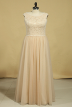 Load image into Gallery viewer, Plus Size Bateau A Line Bridesmaid Dresses Floor-Length Lace &amp; Tulle