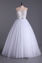 Load image into Gallery viewer, Sweetheart Ball Gown Wedding Dresses Tulle Floor Length With Beading